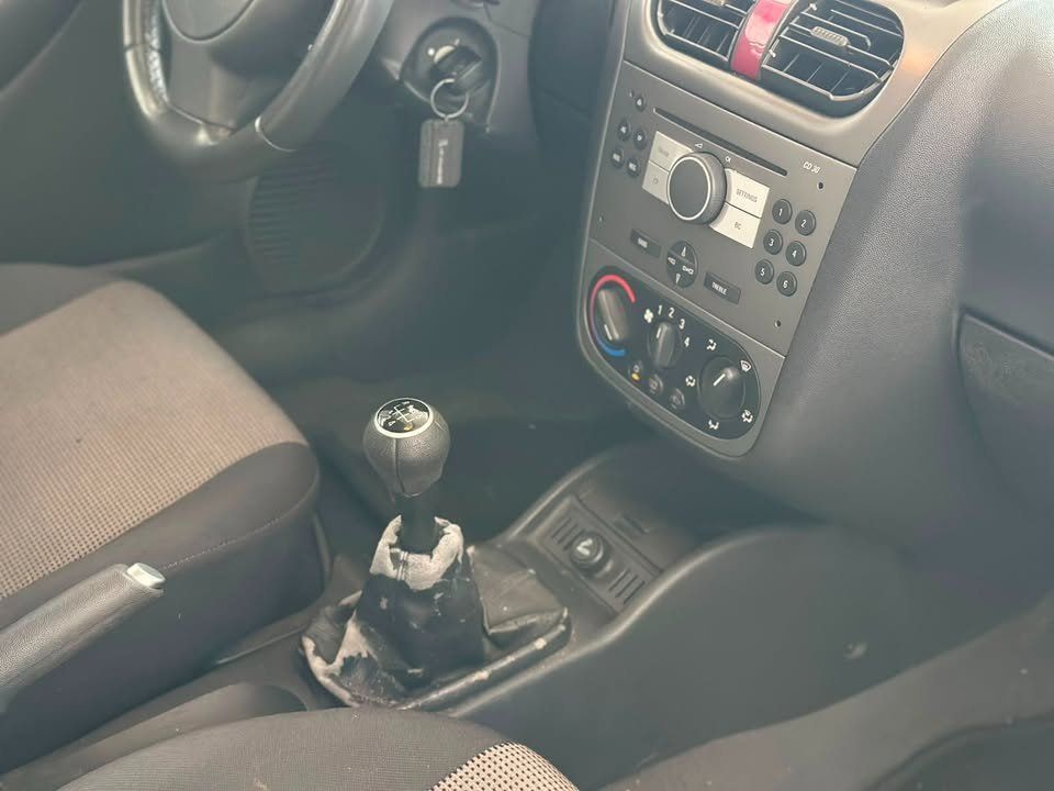Opel Automobili: Opel Corsa 1.4i – Usato da Aclens venduto da sobacopeludo 9