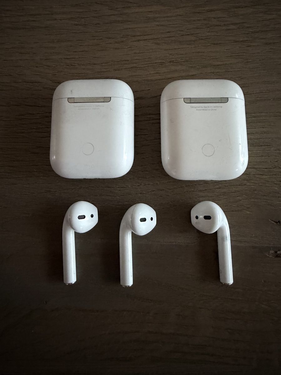 Apple Kopfhörer: Apple Airpods Gen. 2 – Gebraucht aus Innertkirchen von Rockshox5
