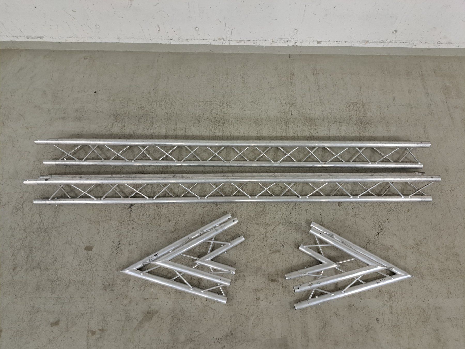 Truss: Trilite 3Punkt Traversen Set E vierteilig – Gebraucht aus Embrach von lichttechnik