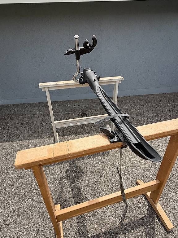 Dachträger: Porte vélo fixé sur les barres de toit – Gebraucht aus Porsel von jac_225t 2