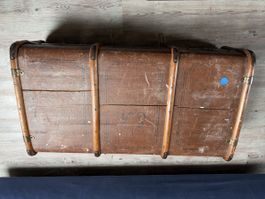 Antiker Reisekoffer Holz braun gebrauchter Zustand