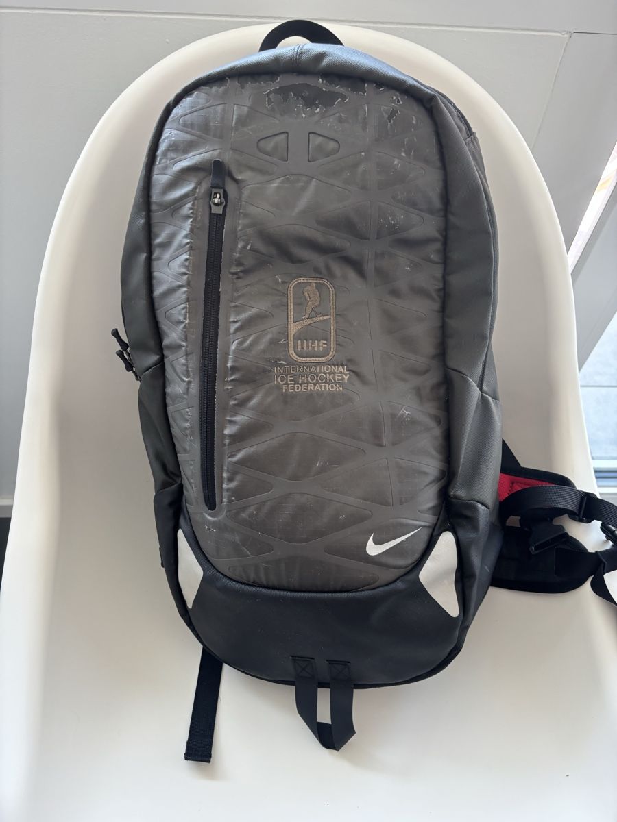 Nike Rucksäcke: IIHF Hockey Nike backpack – Gebraucht aus Lugano von fca_bfs9