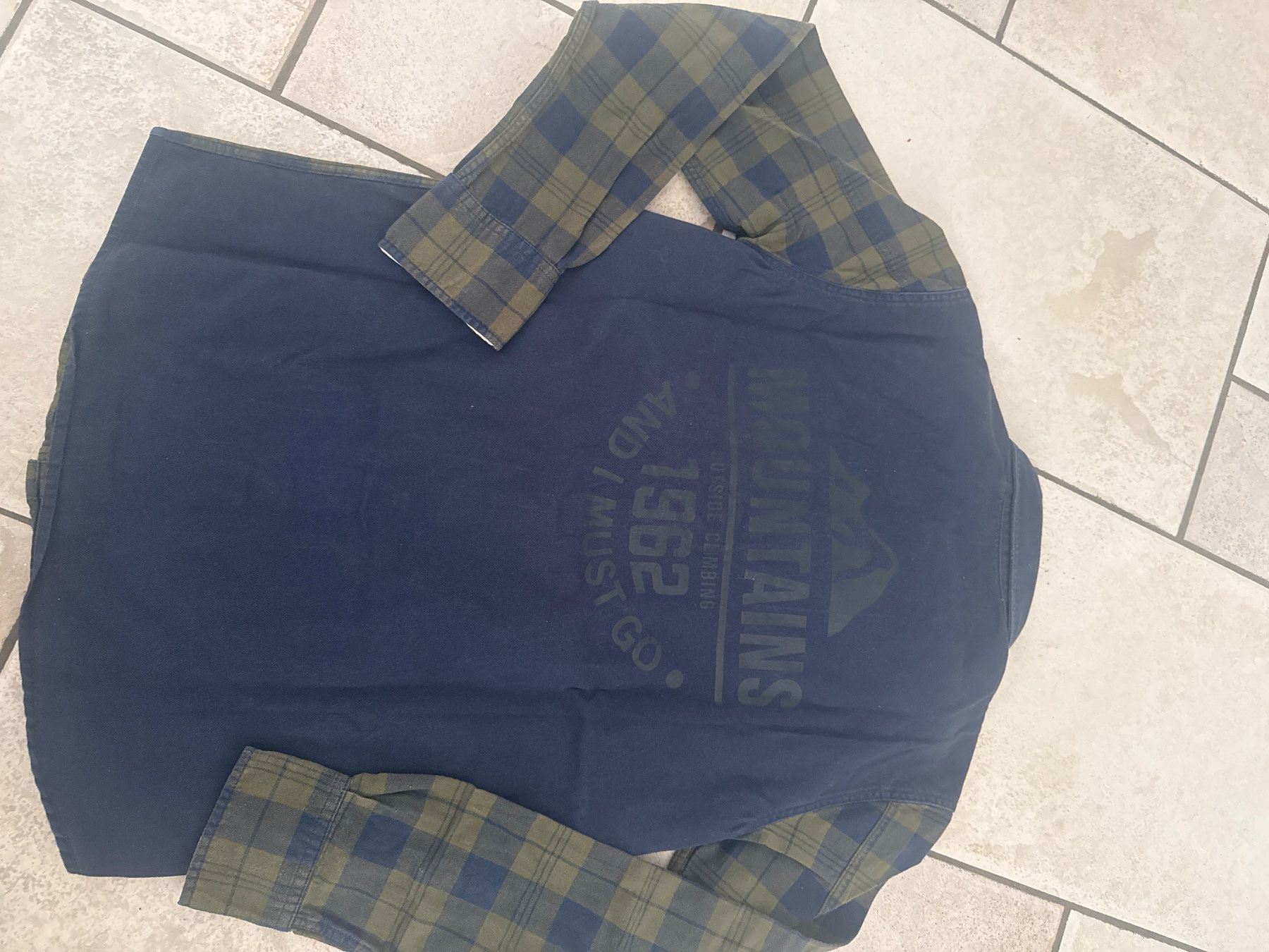Camicie, T-shirt & Polo: Hemd Gr.158-164 – Usato da Waltenschwil venduto da lina-04 4