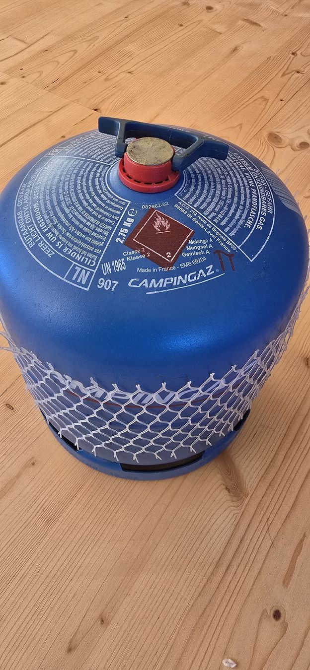 Apparecchiature e tecnologia a gas: Gasflasche 2.75kg – Usato da Oberried am Brienzersee venduto da Vagabund