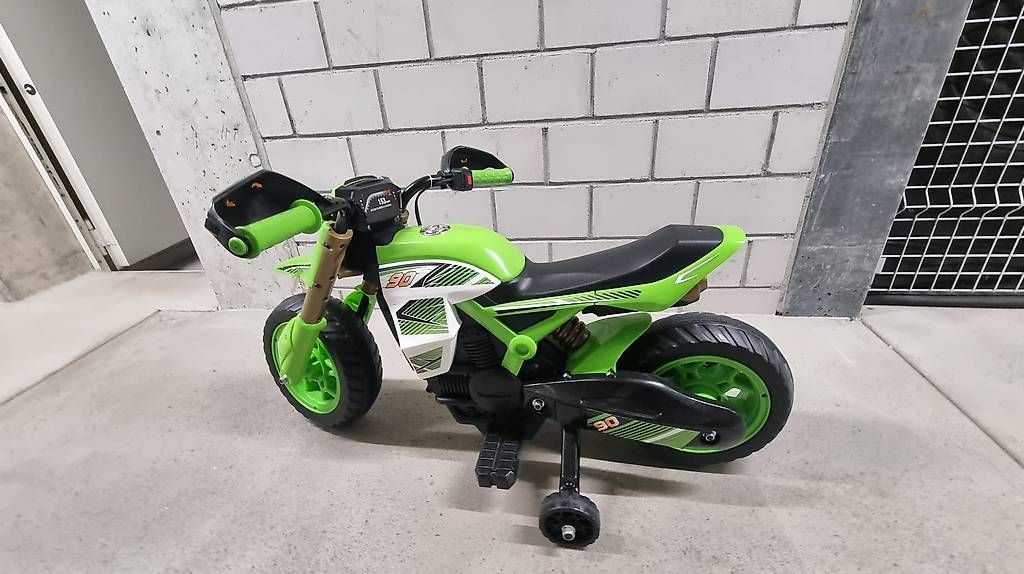 Fahrzeuge für Kinder: Moto elettrica  – Gebraucht aus Chiasso von col_2ks8