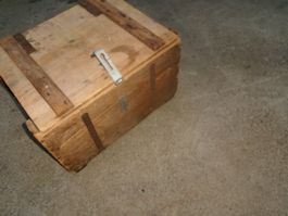 Alte Holzkiste  -