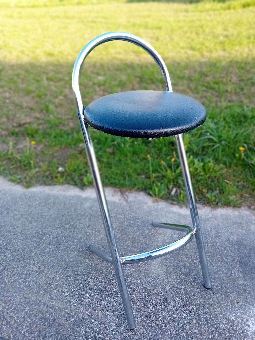 Hocker: Zwei Steh-Sitz Hocker / Barhocker Chrom  Top Zustand! – Gebraucht aus Elgg von Feuerpferd7777-1966