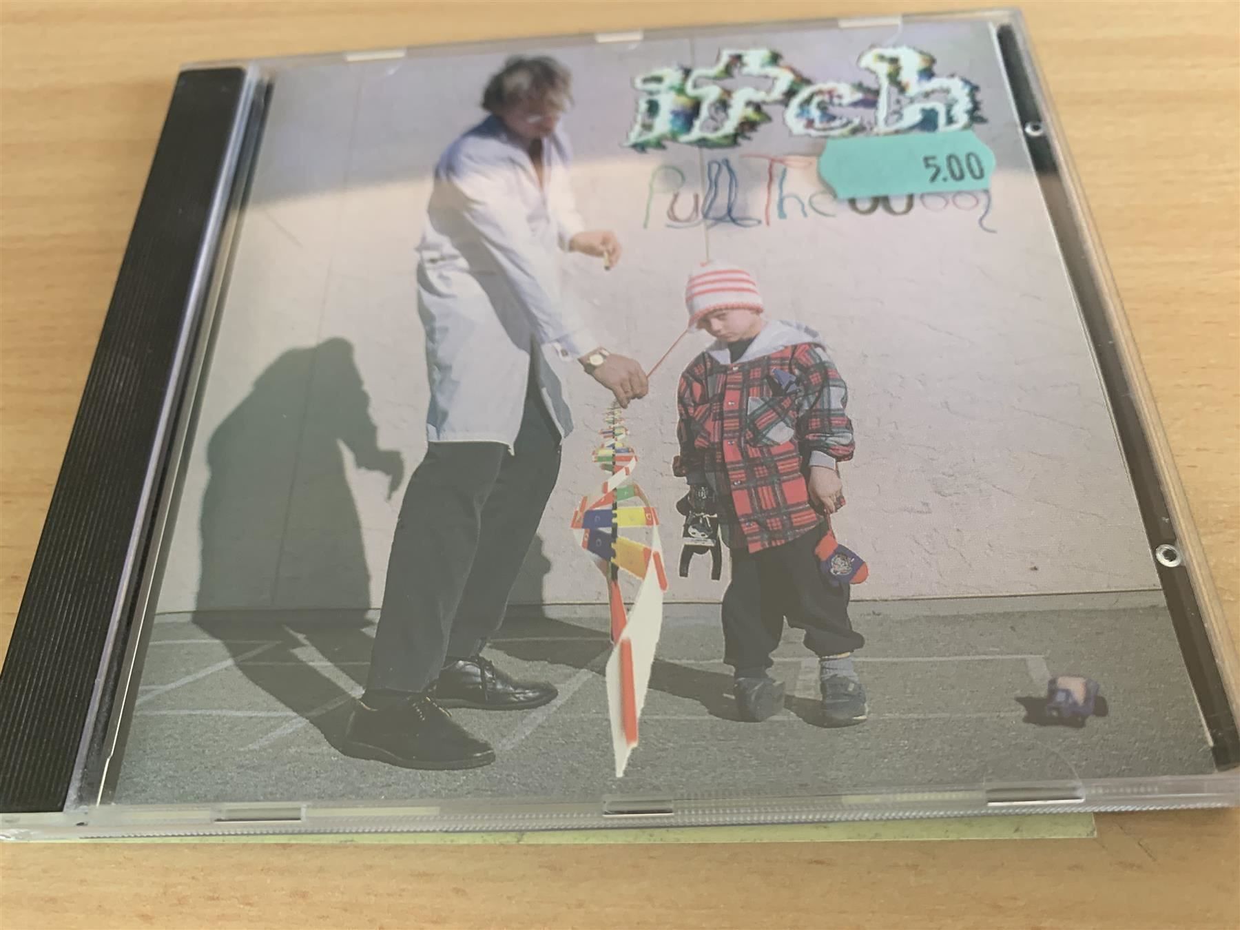 CD: Itch – Pull The Wool – Usato da Rikon im Tösstal venduto da Alpenmutz