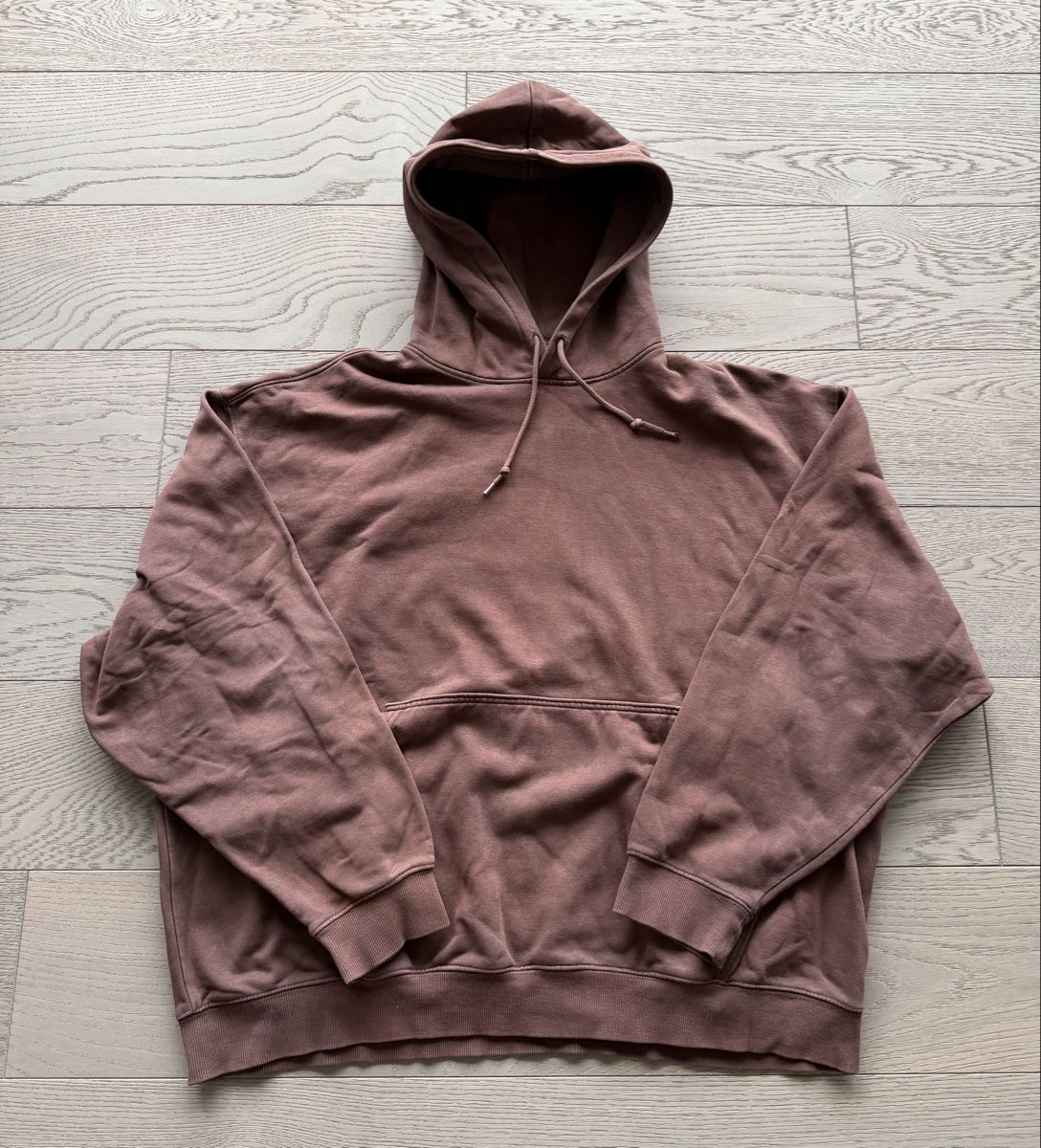 Weekday Pullover & Sweatshirts: Brown weekday hoodie – Gebraucht aus Rumlikon von mat_fyw5