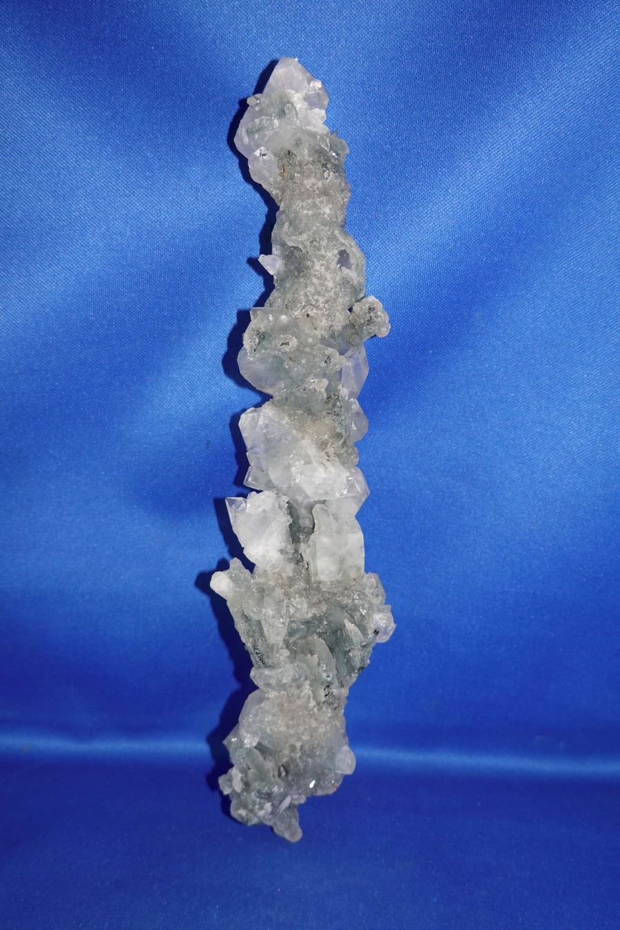 Minerali & Pietre curative: Apophylit Stalaktit auf Chalcedeon – Usato da Schinznach Bad venduto da Demerald 2