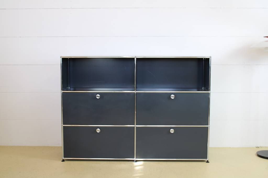 USM Regale: USM Sideboard anthrazitgrau, neuwertig! – Gebraucht aus Meinisberg von atelier_TILIJA