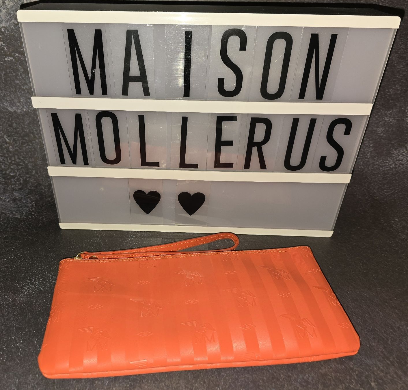 Maison Mollerus Trousses de maquillage: Maison Mollerus Pochette Neu – Neuf (Voir description) à Basel par BeautyqueenbyNB