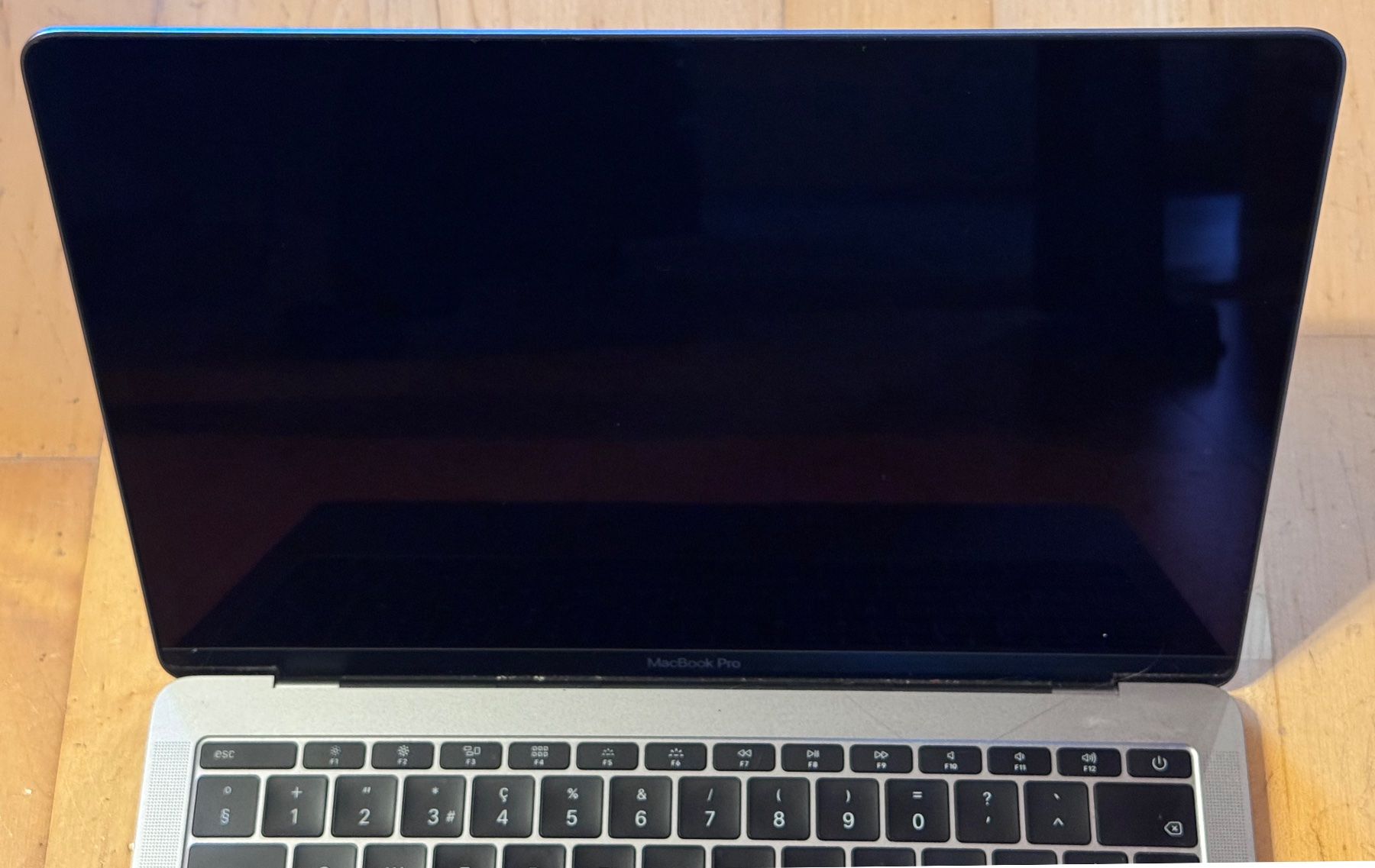 Apple Portables: MacBook Pro 2017 13" 8GB | 128GB – D'occasion à Unterengstringen par NOISE 3