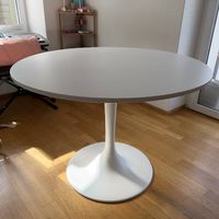 IKEA Docksta Tisch neuwertig