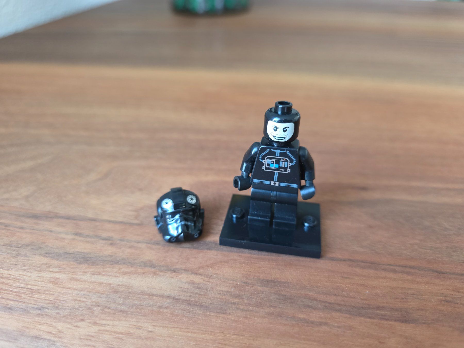 Lego Statuette: Lego Star Wars Minifigur Figur – Usato da Laufen venduto da elias39