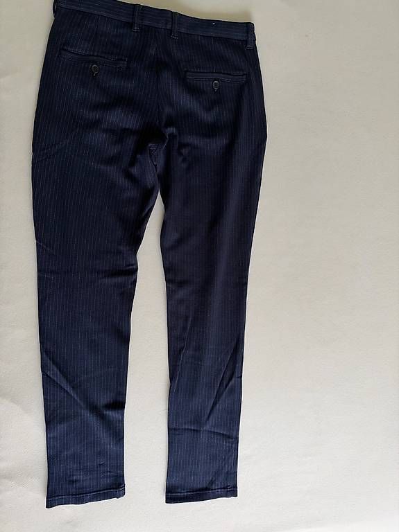 Pantaloni: Jack & Jones slim Hose 31/32 – Usato da Cham venduto da selinjoe 4