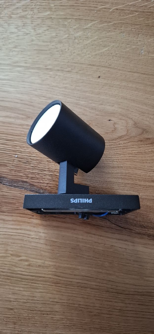 Philips Lampen: Philips Hue Runner Spot Schwarz White and Color – Gebraucht aus Guntershausen von Jtattoo