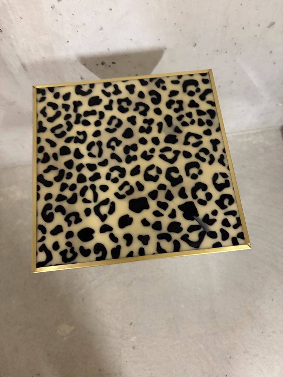 Kare Comodini: Beistelltisch Nachttisch Kare Leopard – Nuovo (secondo la descrizione) da Visp venduto da veraetatis 1