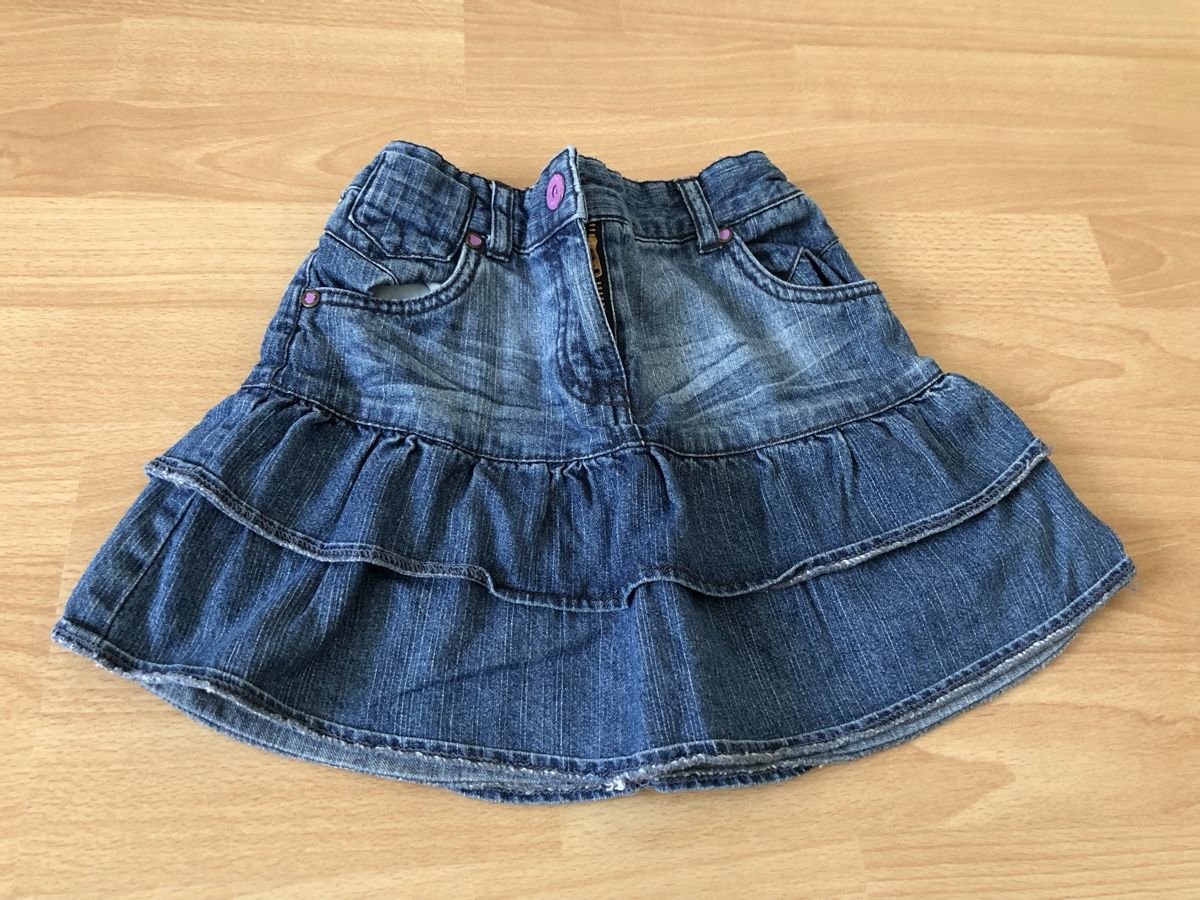 Kleiderpakete & -sets: Mädchenkleider Paket Gr. 122 Jeans Bikini – Gebraucht aus Chur von Tsambiko 8
