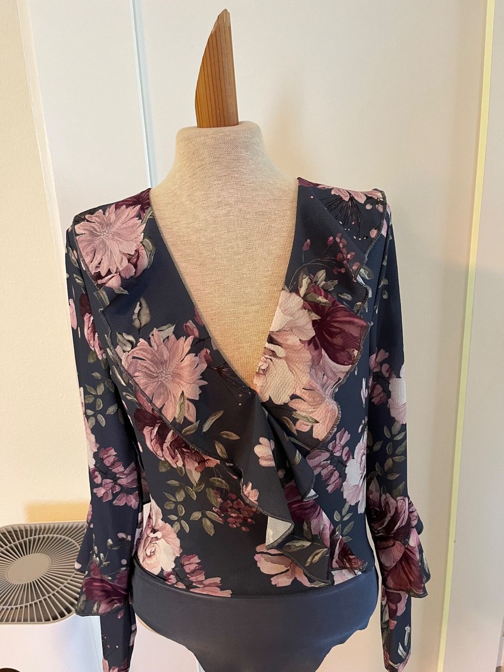 Top: Blumenprint Body – Usato da Zürich venduto da Mrstm4 2