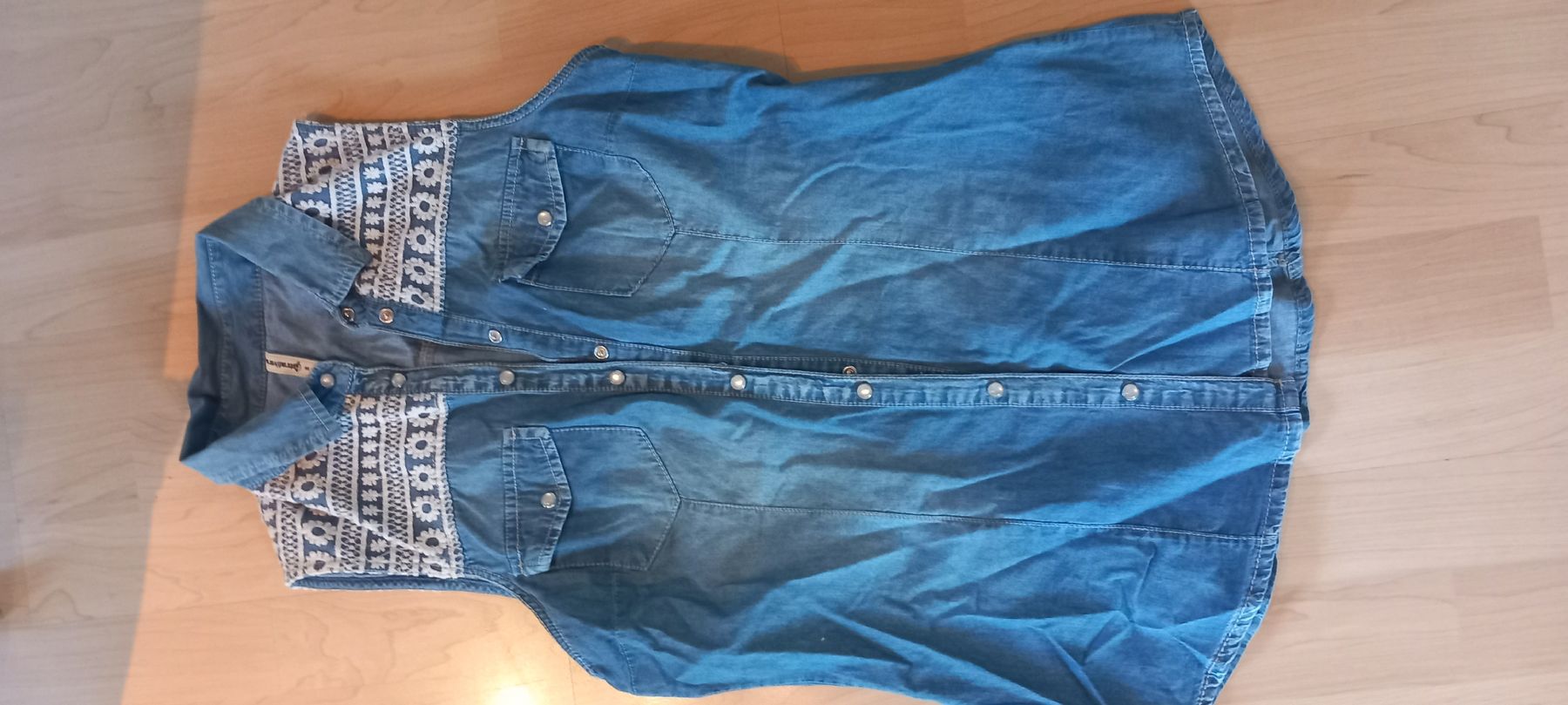 Stradivarius Blusen: Jeansbluse von Stradivarius, Grösse S, Toä – Gebraucht aus Rebstein von bestforyou