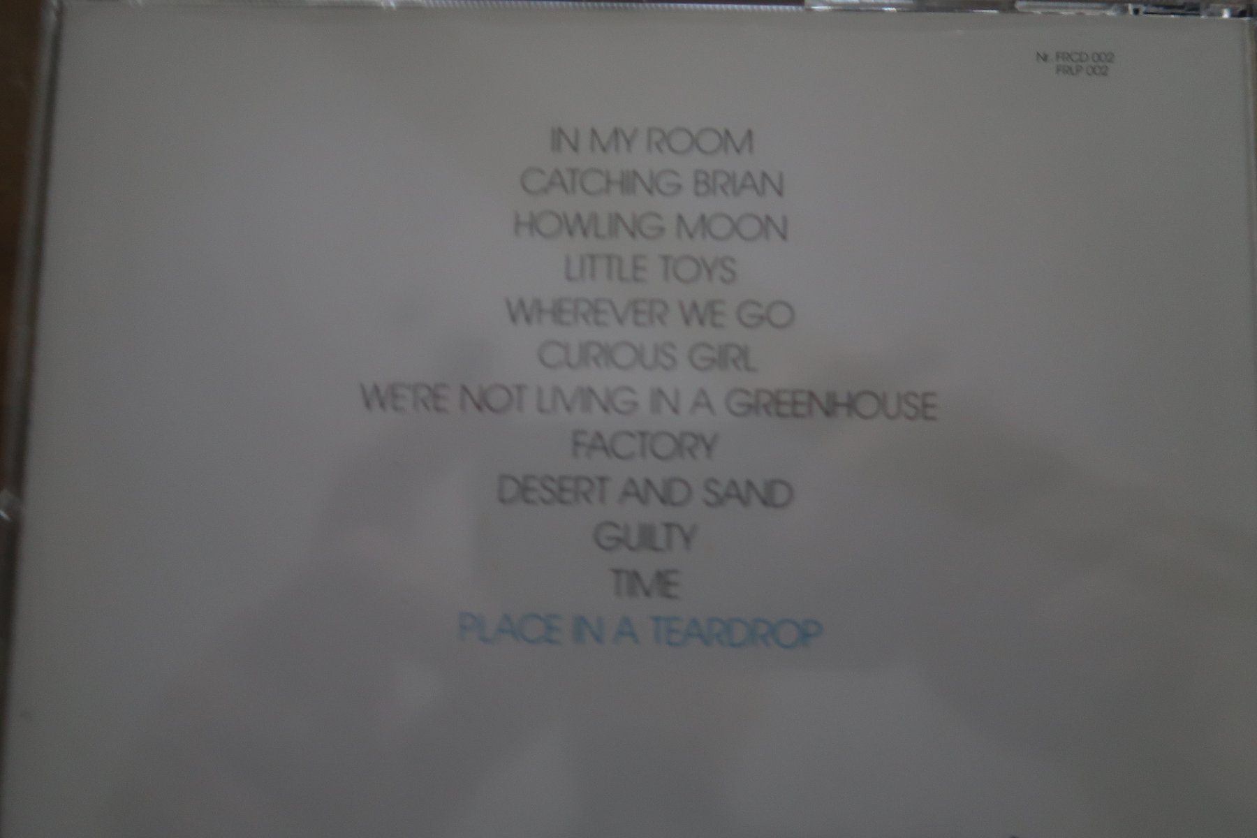 CD: CHAIN OF COMMAND - PLACE IN A TEARDROP  - AUTOGRAMME - CD – Usato da Basel venduto da Patiscat 2