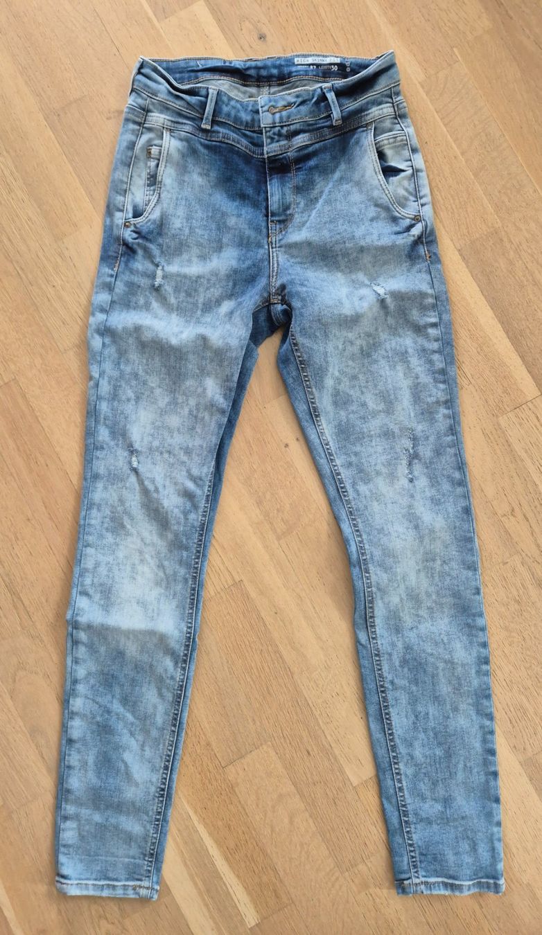 Esprit Jeans: EDC Jeans Neu, ungetragen Gr. 36 – Nuovo (secondo la descrizione) da Schaffhausen venduto da Madison74