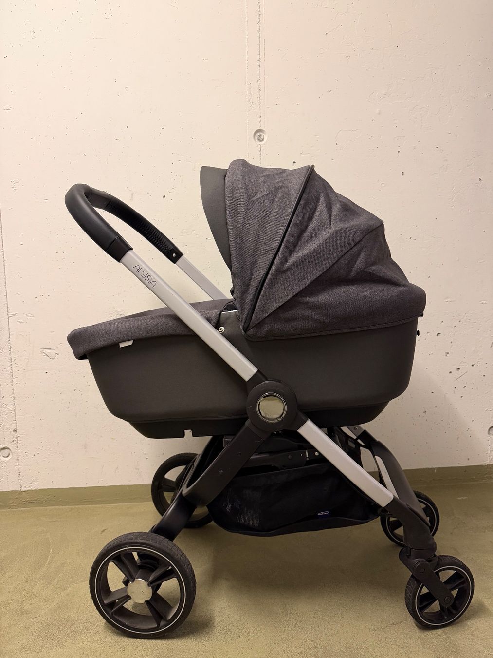 Chicco Carrozzine: Trio kinderwagen Chicco Alysia – Usato da Muri AG venduto da sar_52jn 2