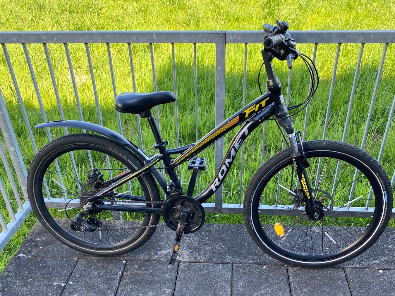 fischer fahrrad 24 zoll Talson Mountainbike mit 21-Gang Shimano, Gabelfederung & Beleuchtung Blau Sport & Freizeit Die besten preiswerten Mittelklasse-Rennräder etrox Cowboy eBike:C4 ST Halter mit Faltschloss ABUS 90cm