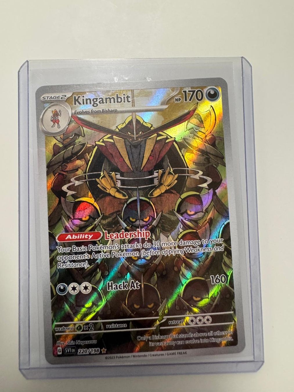 Pokémon Carte collezionabili: Kingambit | Illustration Rare | SVI 220/198 | EN – Usato da Spreitenbach venduto da Snacky96
