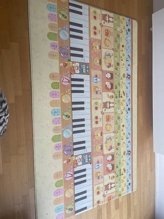 Tapis de jeu: Dwinguler Soundmatte Musik Parade 230x140cm – D'occasion à Oberrohrdorf par nue_ibishi 1