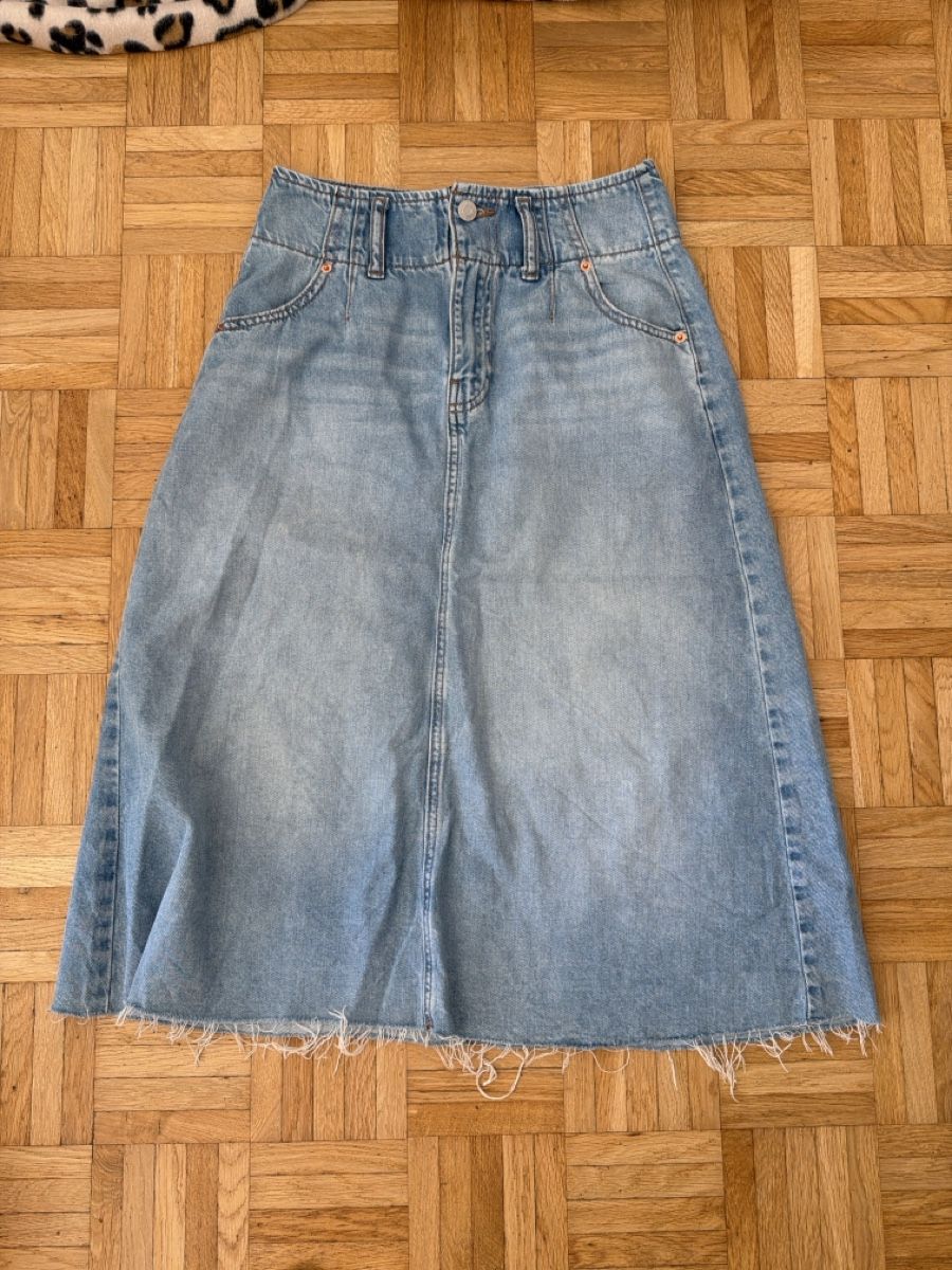C&A Gonne: Jupe en jeans C&A – Usato da Le Locle venduto da Mayd_h
