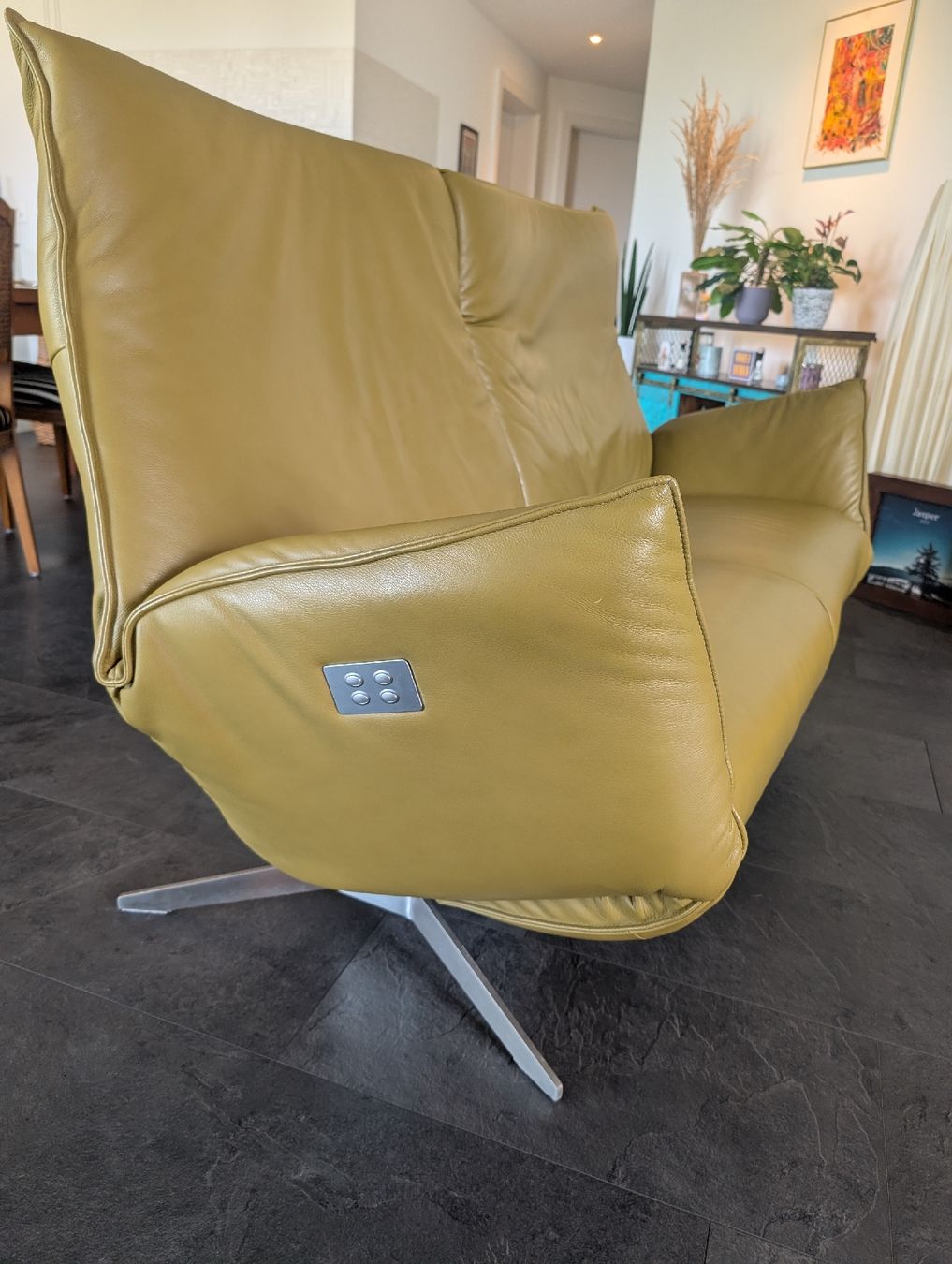 Koinor Divani: Koinor Recliner Sofa - Leather, Lightly Used. – Usato da Arni AG venduto da jes_w9zw 5