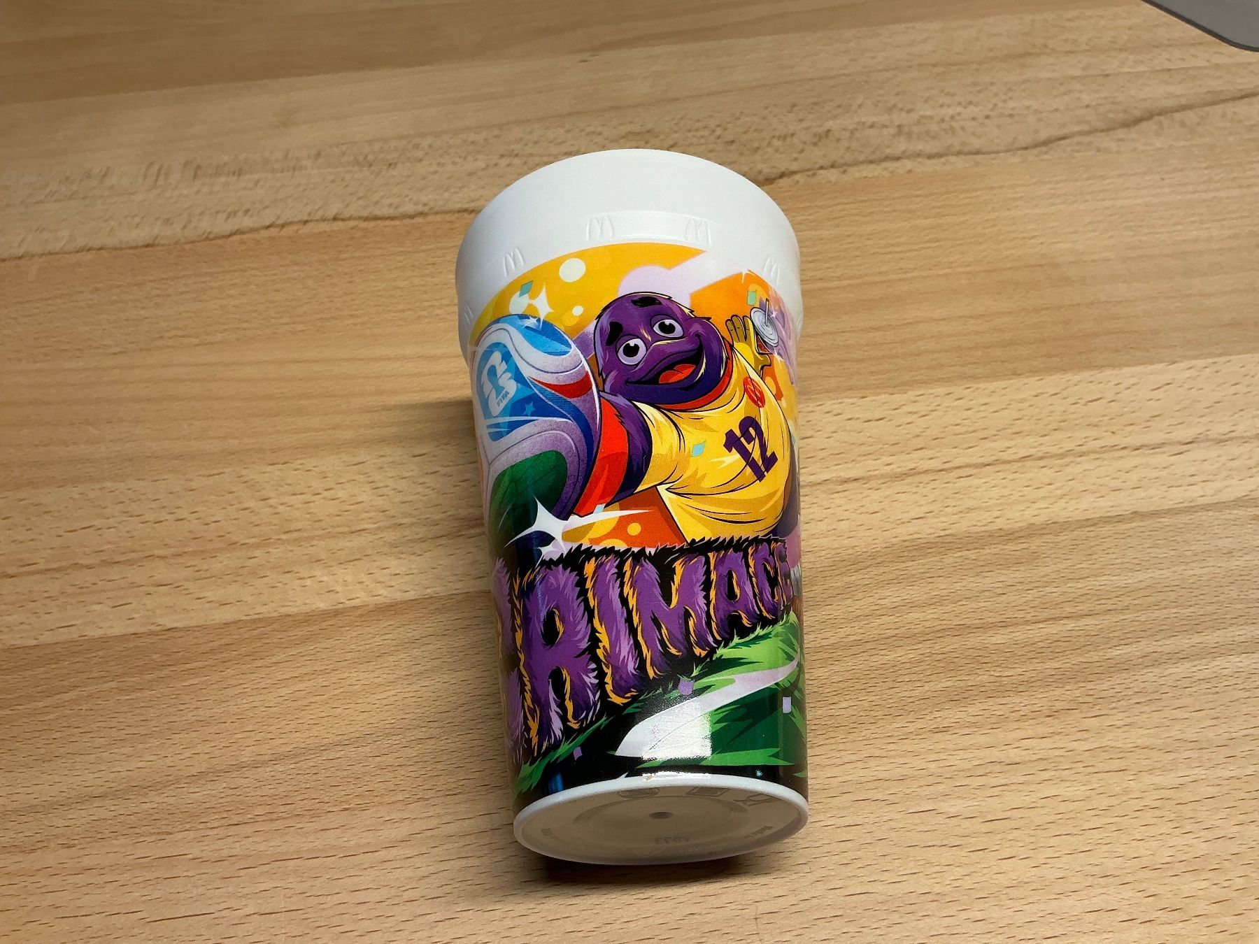 Contenitori & Simili: Sammelbecher Mc Donalds WM - Grimace – Nuovo (secondo la descrizione) da Sarmenstorf venduto da Snail83