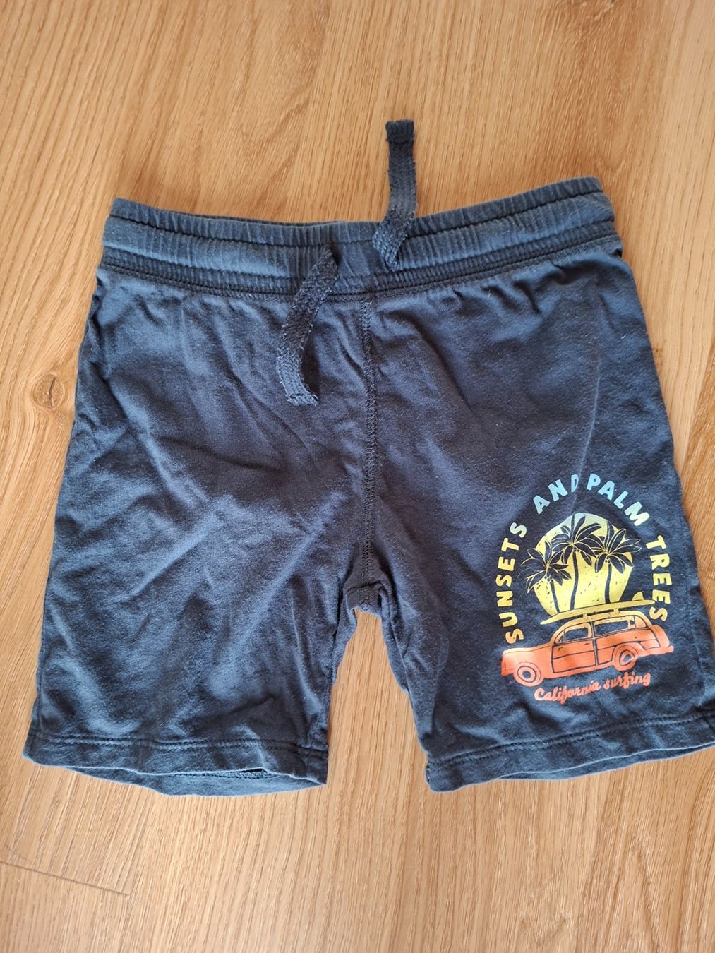 H&M Pantaloni: Shorts, Gr. 110, H&M – Usato da Niederweningen venduto da gra_7npt