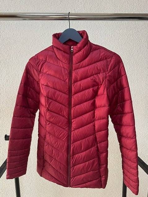 C&A Giacche: C&A Daunenjacke Damen – Usato da Uster venduto da lor_7by9
