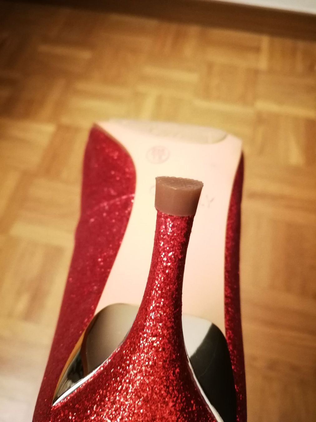 Scarpe da donna: Damenschuhe für Event, rot, Gr. 37 – Usato da Uetikon am See venduto da sahra777 2