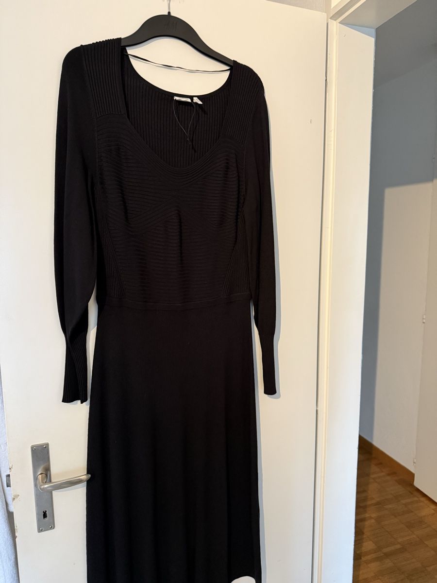 S.Oliver Robes: S Oliver Kleid - NEU – Neuf avec emballage d'origine à Bergdietikon par sim_rg8v