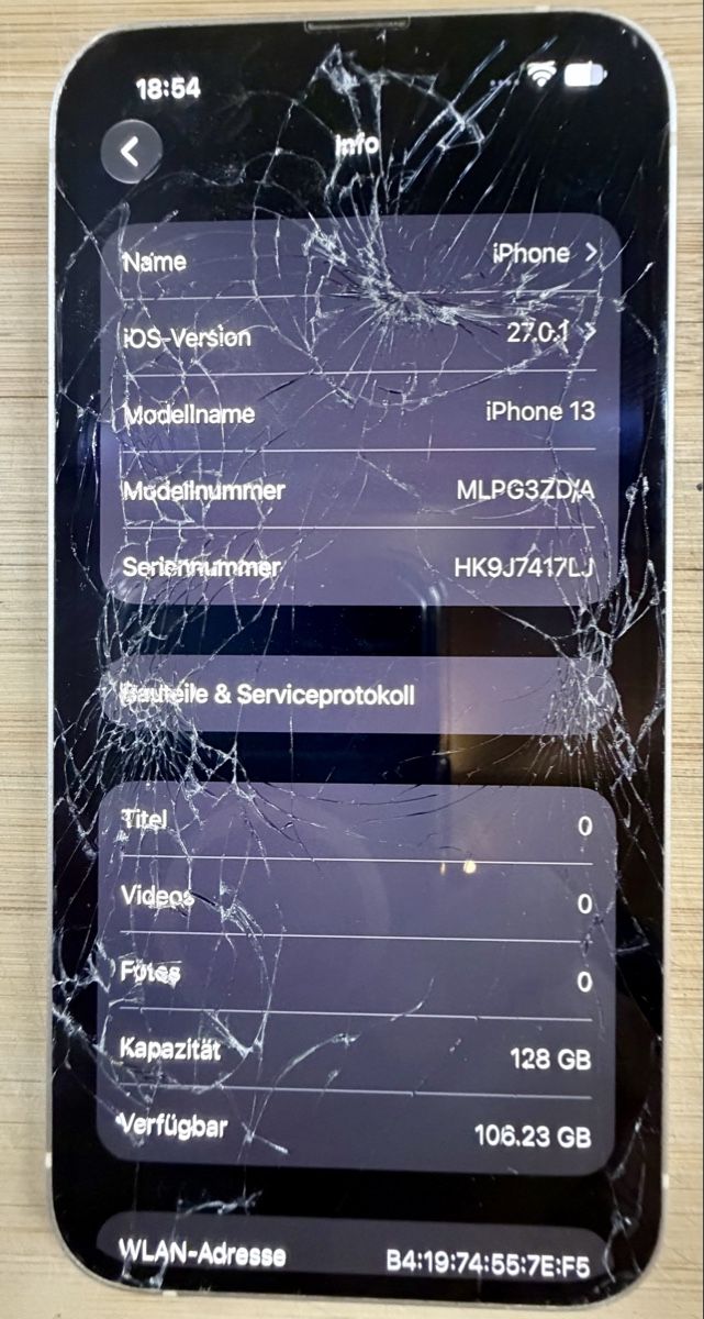 Apple Handys / Smartphones: Apple iPhone 13, Glas defekt – Defekt aus Reinach AG von sabaton63 2