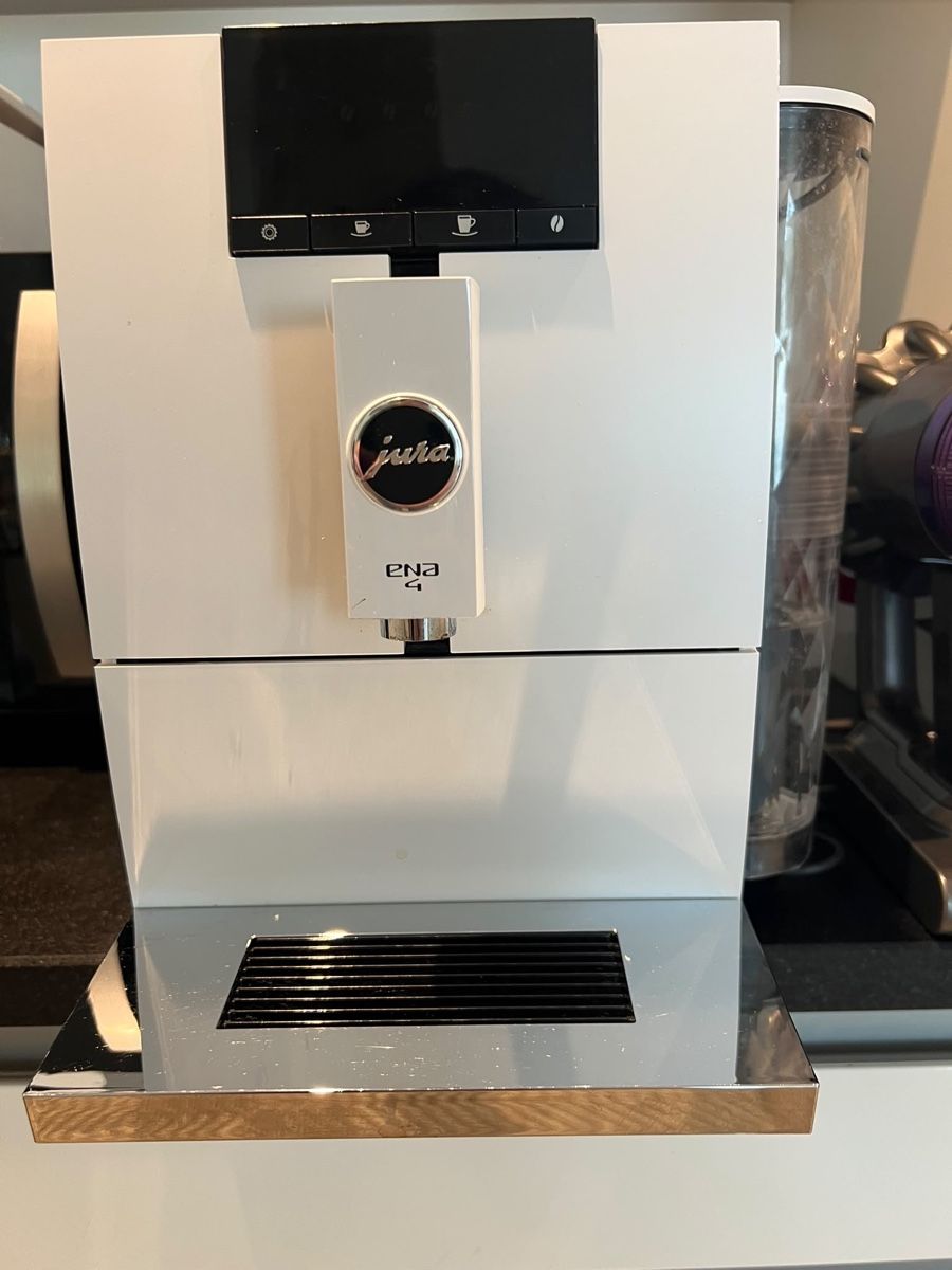 Jura Macchine per caffè & Macchine per espresso: Machine à café JURA – Usato da Hombrechtikon venduto da Limeandco 2