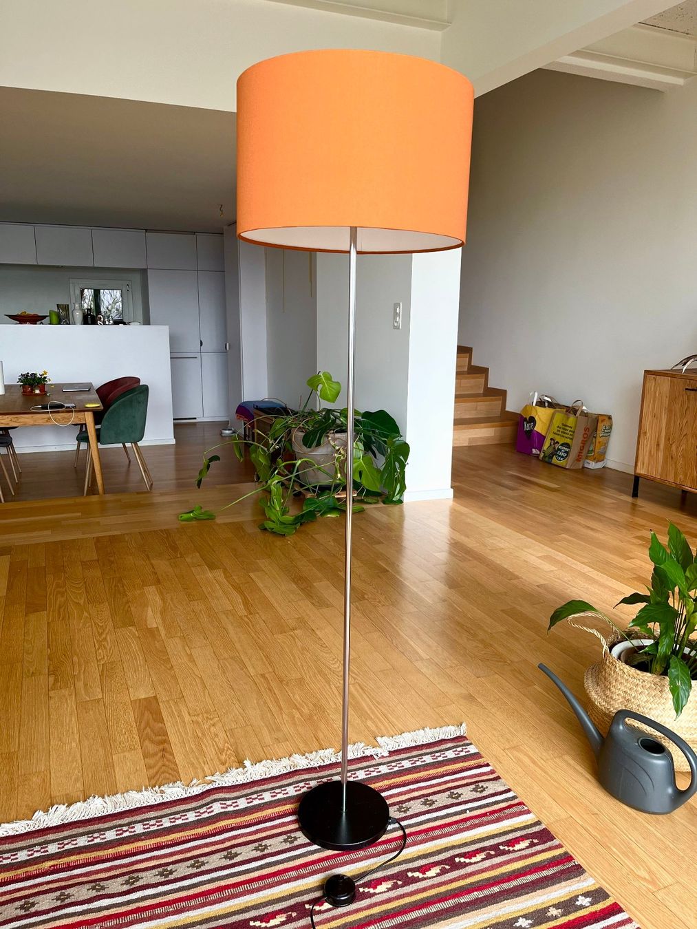 Lampen: Stehlampe 60er/70er, Chrom, Top Zustand – Gebraucht aus Zürich von matador12