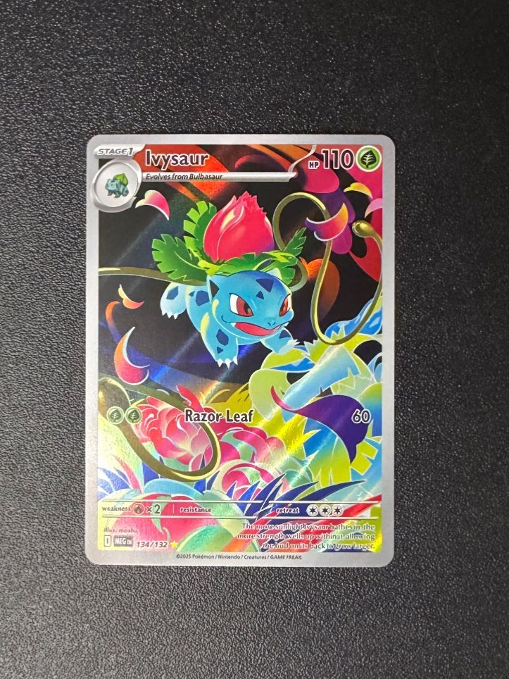 Pokémon Carte collezionabili: Ivysaur #134/132 – Nuovo (secondo la descrizione) da Niedergösgen venduto da SwissPokeCards