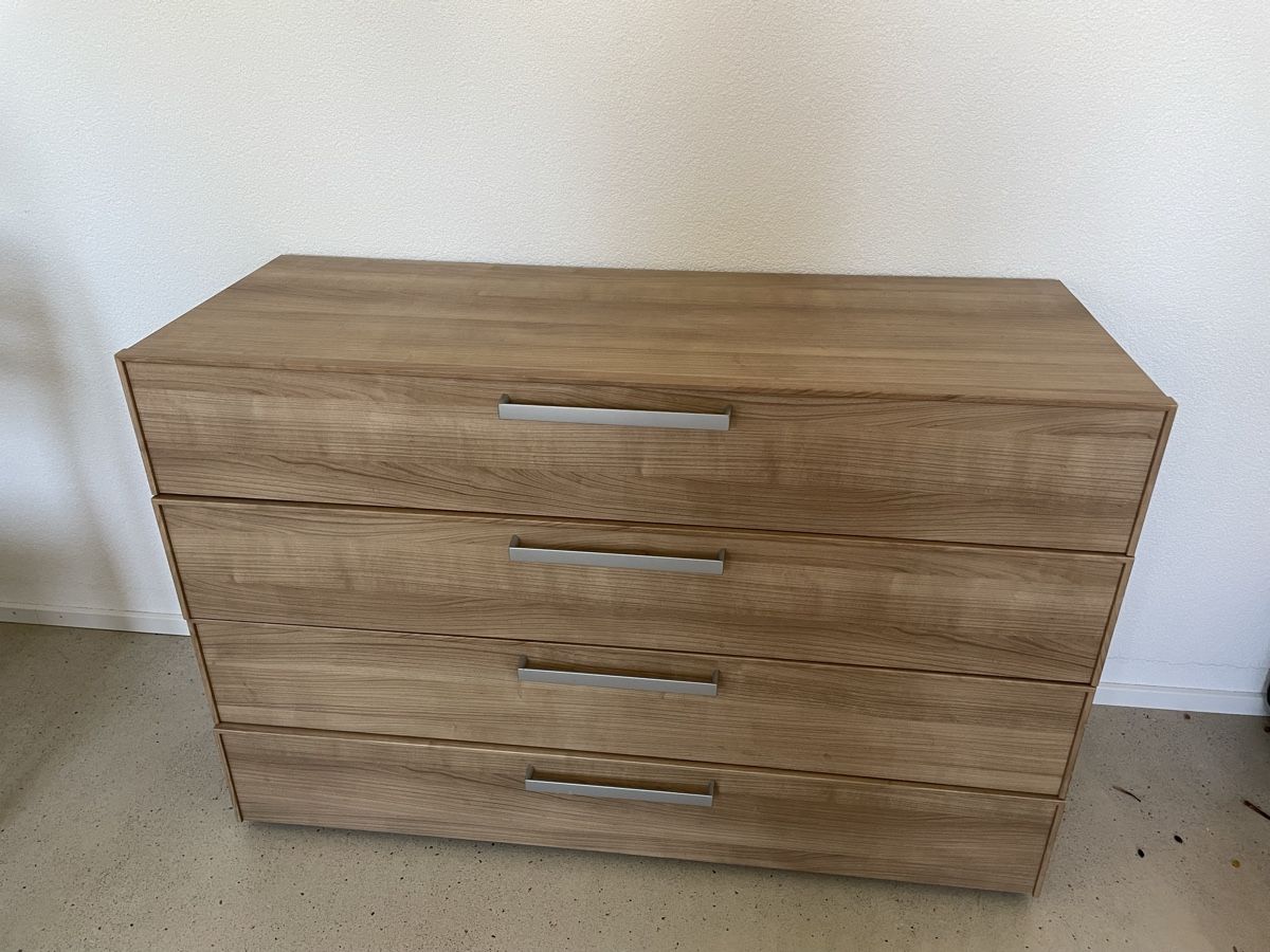 Kommoden: Kommode mit  4 Schubladen – Gebraucht aus Schalchen von evy_7wrt
