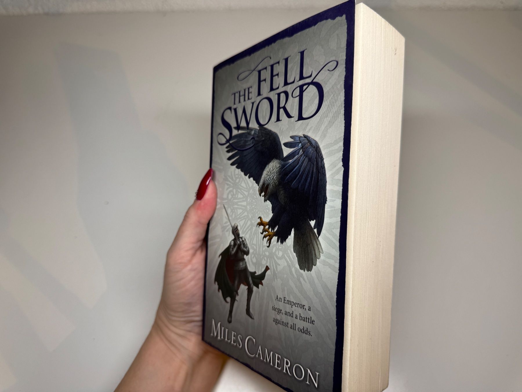 Libri: NOVEL: Miles Cameron, The Fall Sword – Usato da Grosswangen venduto da English_books 1