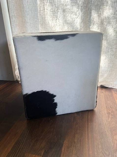 Tabourets: Hocker Kuhfell – D'occasion à Burg im Leimental par Anna_Wiener 4