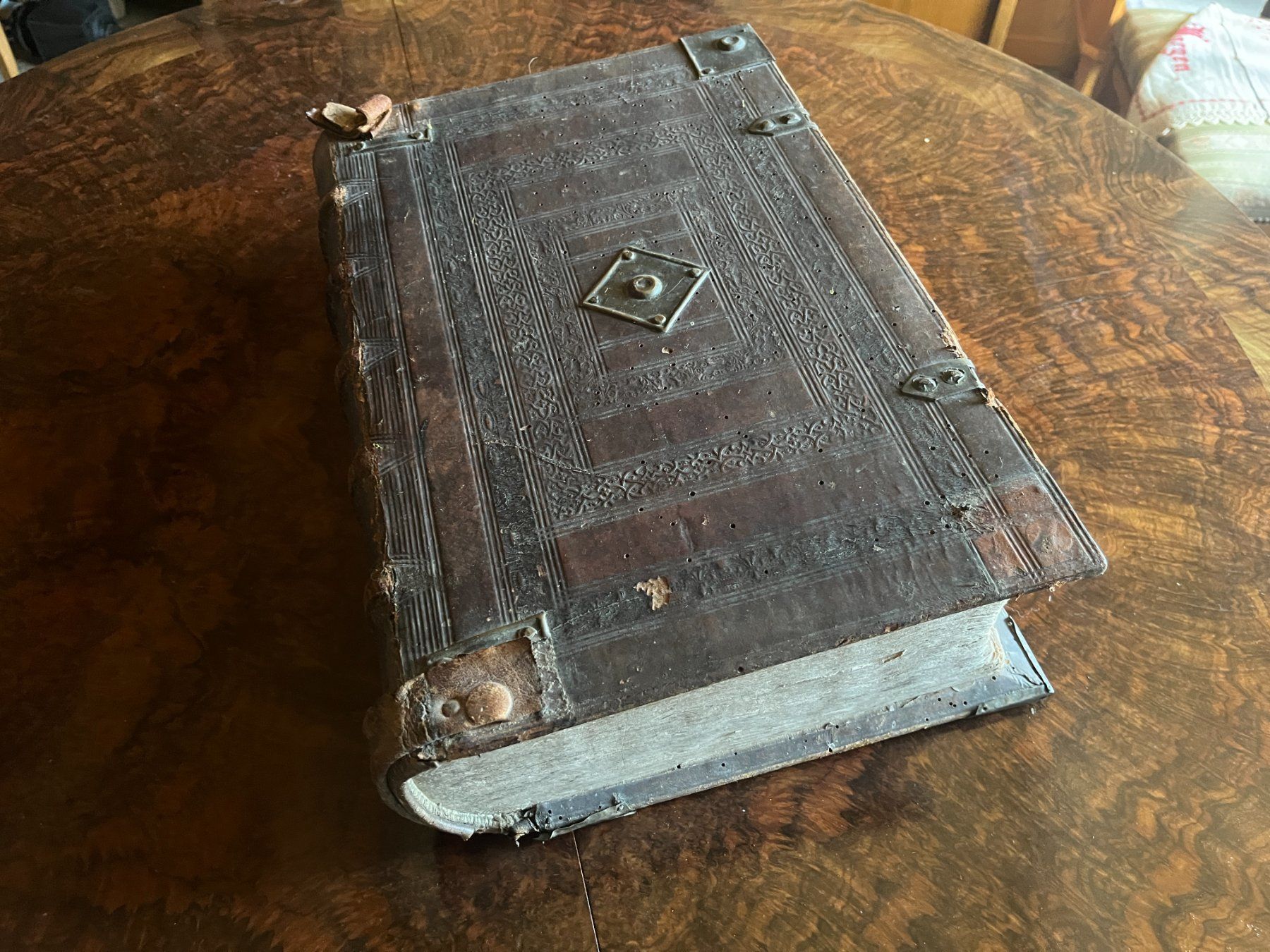 Libri: Heilige Schrift anno MDCCXXVIII – Usato da Affoltern BE venduto da Buco