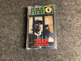 Public Enemy - It Takes A Nation Of Millions To Hold... (MC)