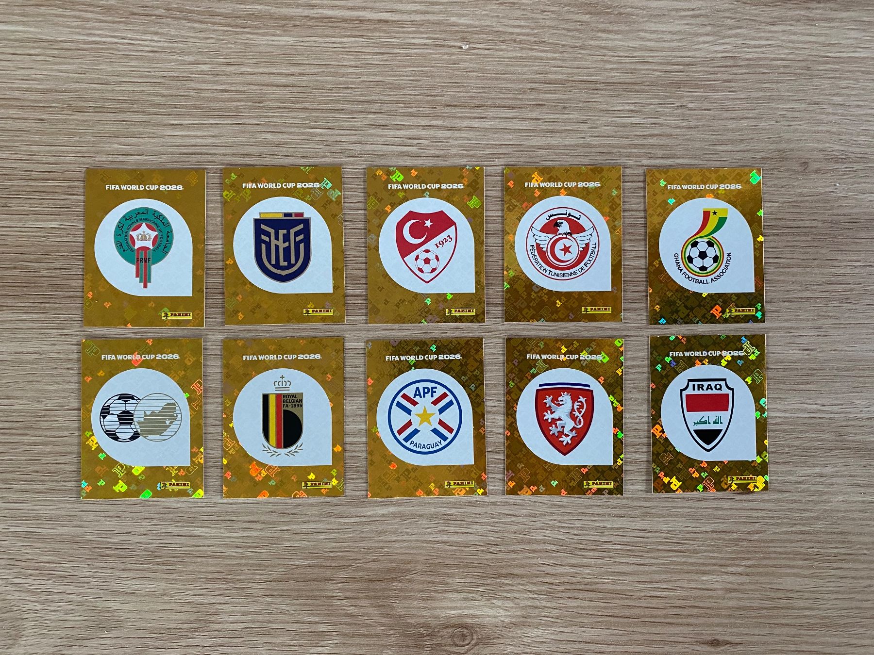 Panini Carte collezionabili: Panini WM 2026 Goldene Wappen – Nuovo (secondo la descrizione) da Bürglen TG venduto da Lise513