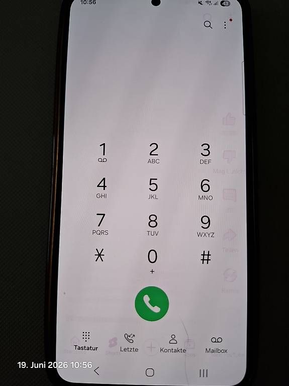 Telefoni cellulari / Smartphones: Samsung Galaxy S22  – Usato da Winterthur venduto da Nipa.85 1