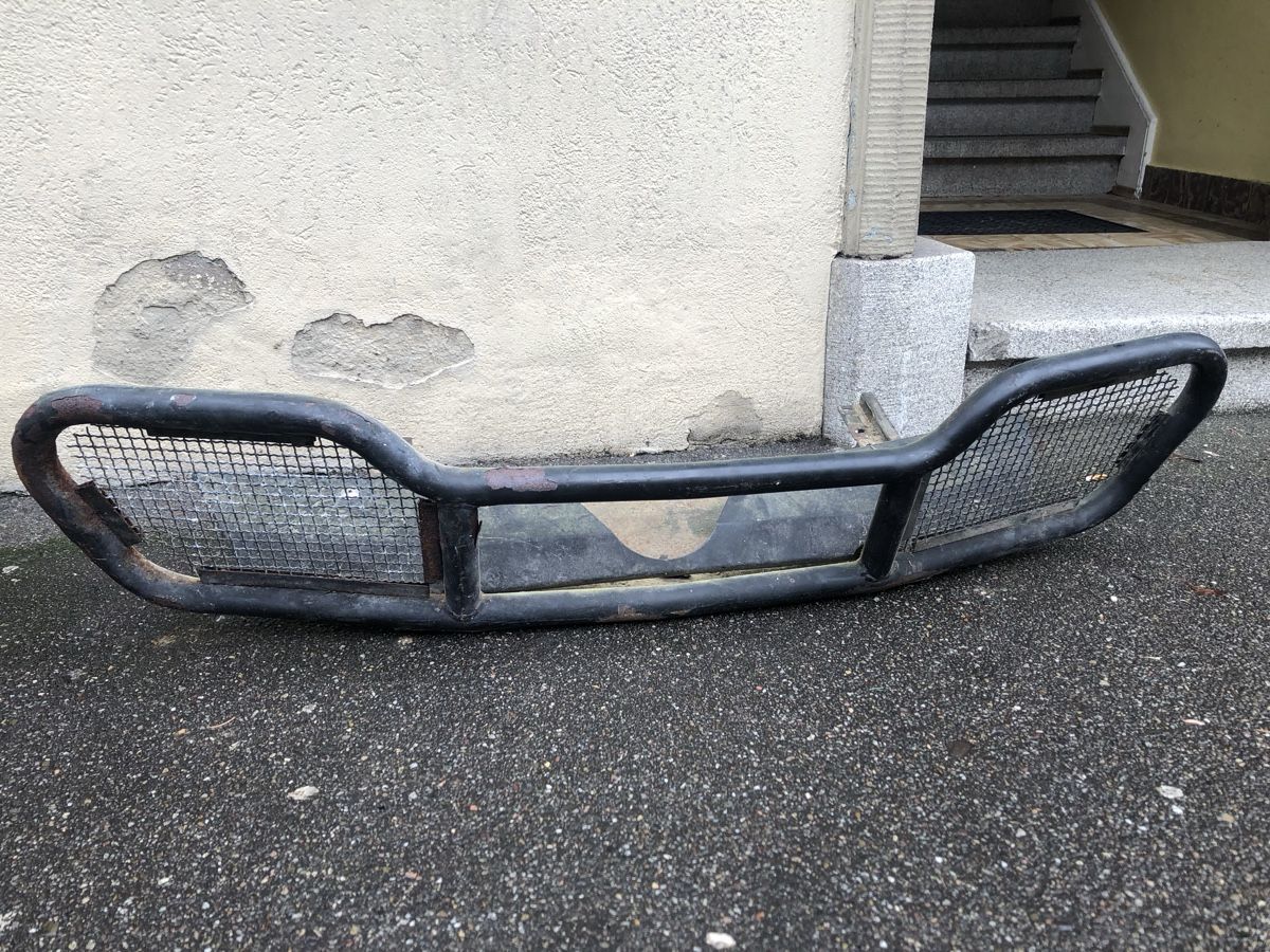 Citroën Tutti pezzi di ricambio auto: 2cv stossstange – Usato da Basel venduto da LukasLiederer